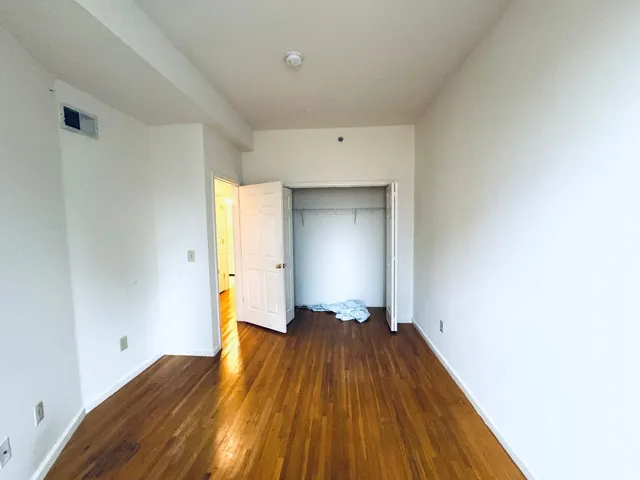 $3,000 | 214 Warren Street, Unit 4B, Jersey City, NJ 07302