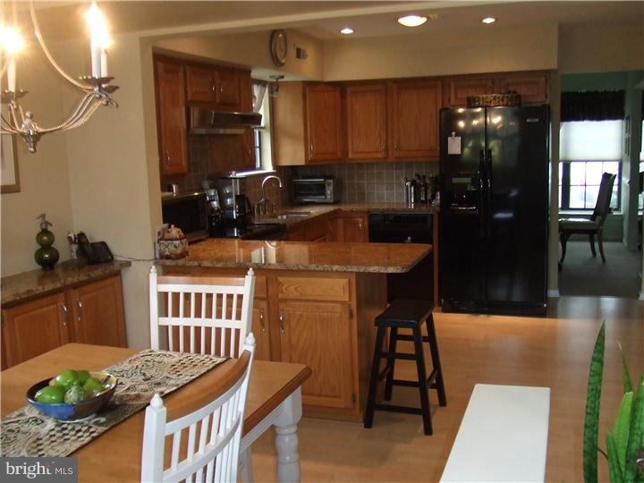 127 Abbey Road Voorhees, NJ 08043 - Photo 2 of 15 Kitchen