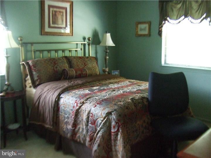 127 Abbey Road Voorhees, NJ 08043 - Photo 11 of 15 Bedroom 3