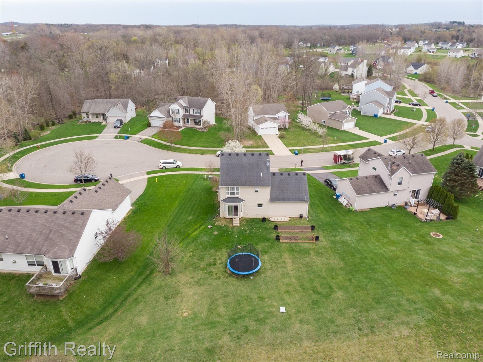 679 Hewitt Street Howell, MI 48843 - Photo 34 of 44 679 Hewitt Street-17.jpg