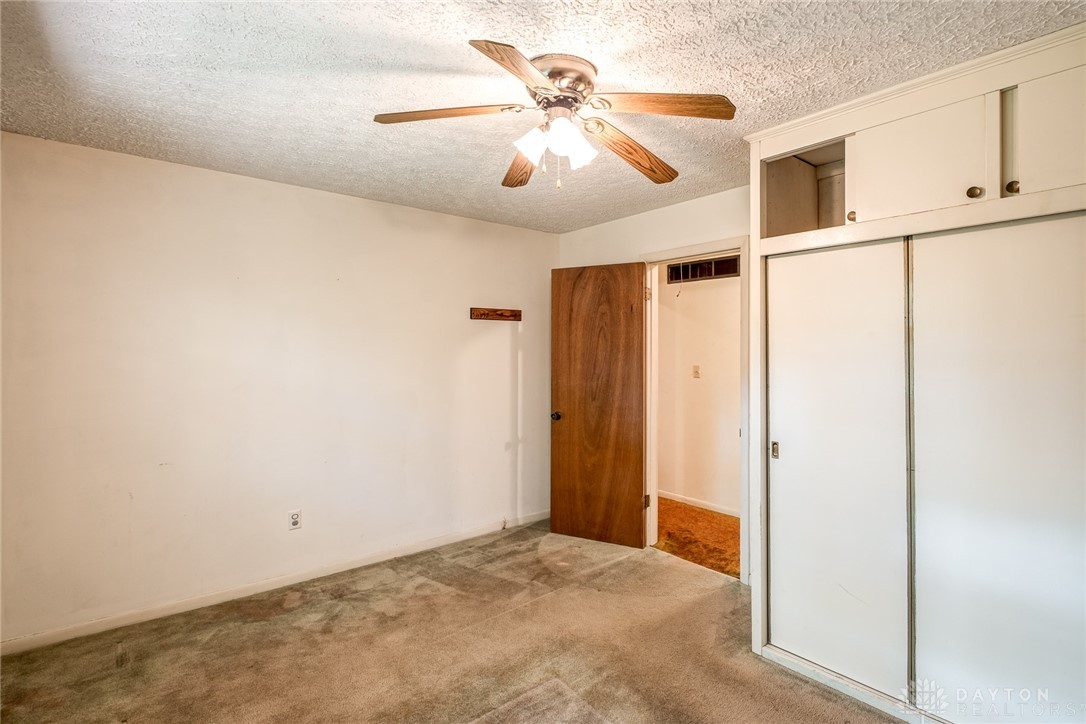 2921 Red Oak Road Kettering, OH 45432 - Photo 15 of 32