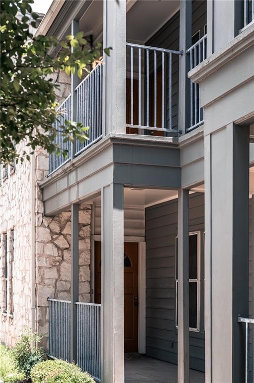 2529 Rio Grande Street, Unit 11 Austin, TX 78705 - Photo 2 of 15