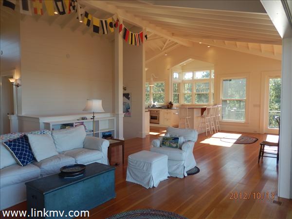 98 Pocha Road Edgartown, MA 02539 - Photo 4 of 18 http://d1qzqeyxiitrap.cloudfront.net/photos/23879/600/1864d951.jpg