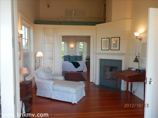 98 Pocha Road Edgartown, MA 02539 - Photo 8 of 18 http://d1qzqeyxiitrap.cloudfront.net/photos/23879/600/e1fdb601.jpg