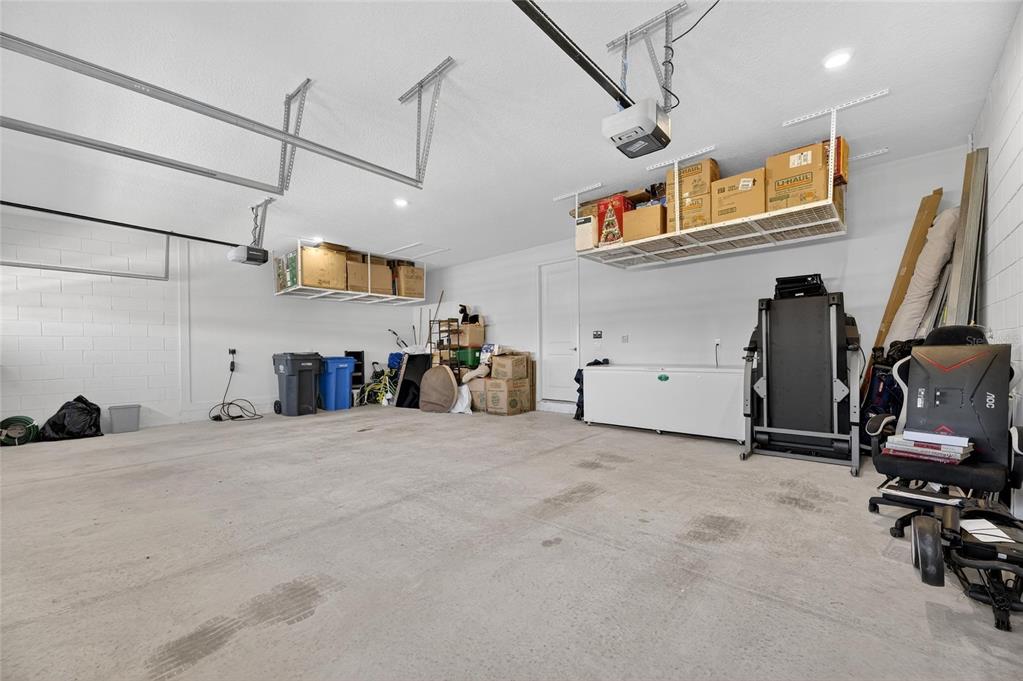 914 Signet Drive Apollo Beach, FL 33572 - Photo 48 of 100 a view of a storage & utility room