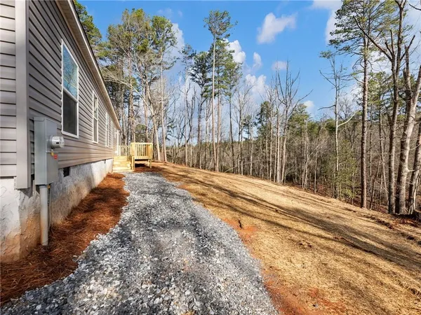 $299,900 | 7676 Pea Ridge Road, Lula, GA 30554