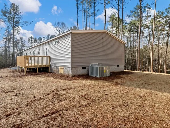 $299,900 | 7676 Pea Ridge Road, Lula, GA 30554