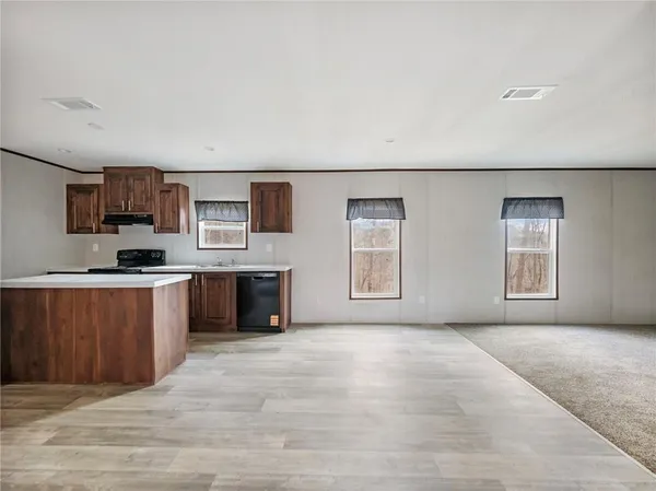 $299,900 | 7676 Pea Ridge Road, Lula, GA 30554