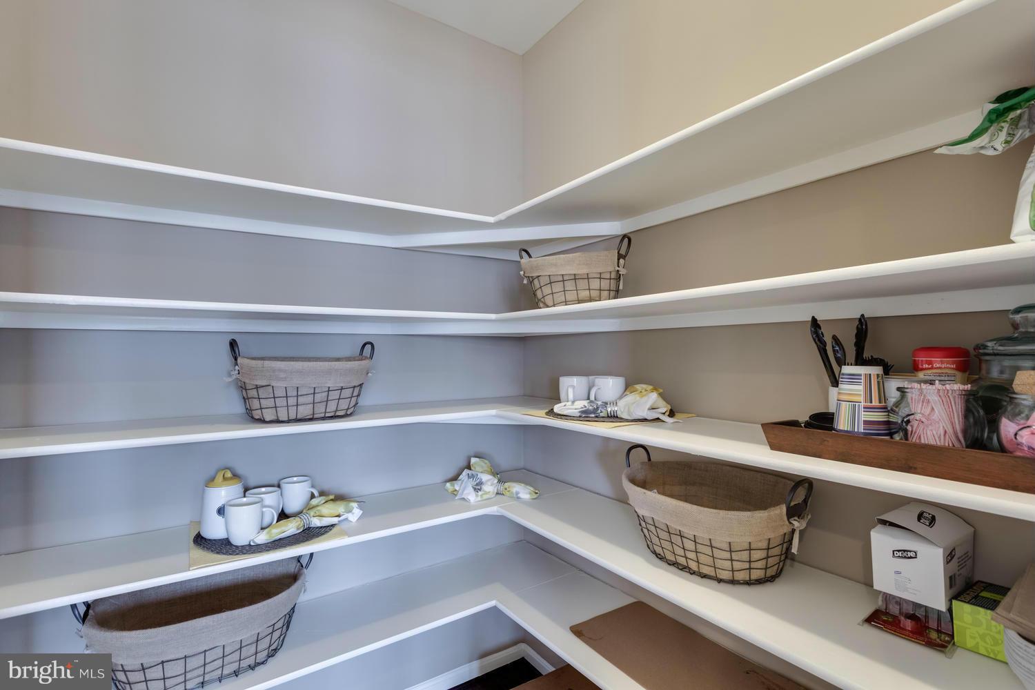 654 Blandwood Road Frederick, MD 21701 - Photo 14 of 26 Interior (General)