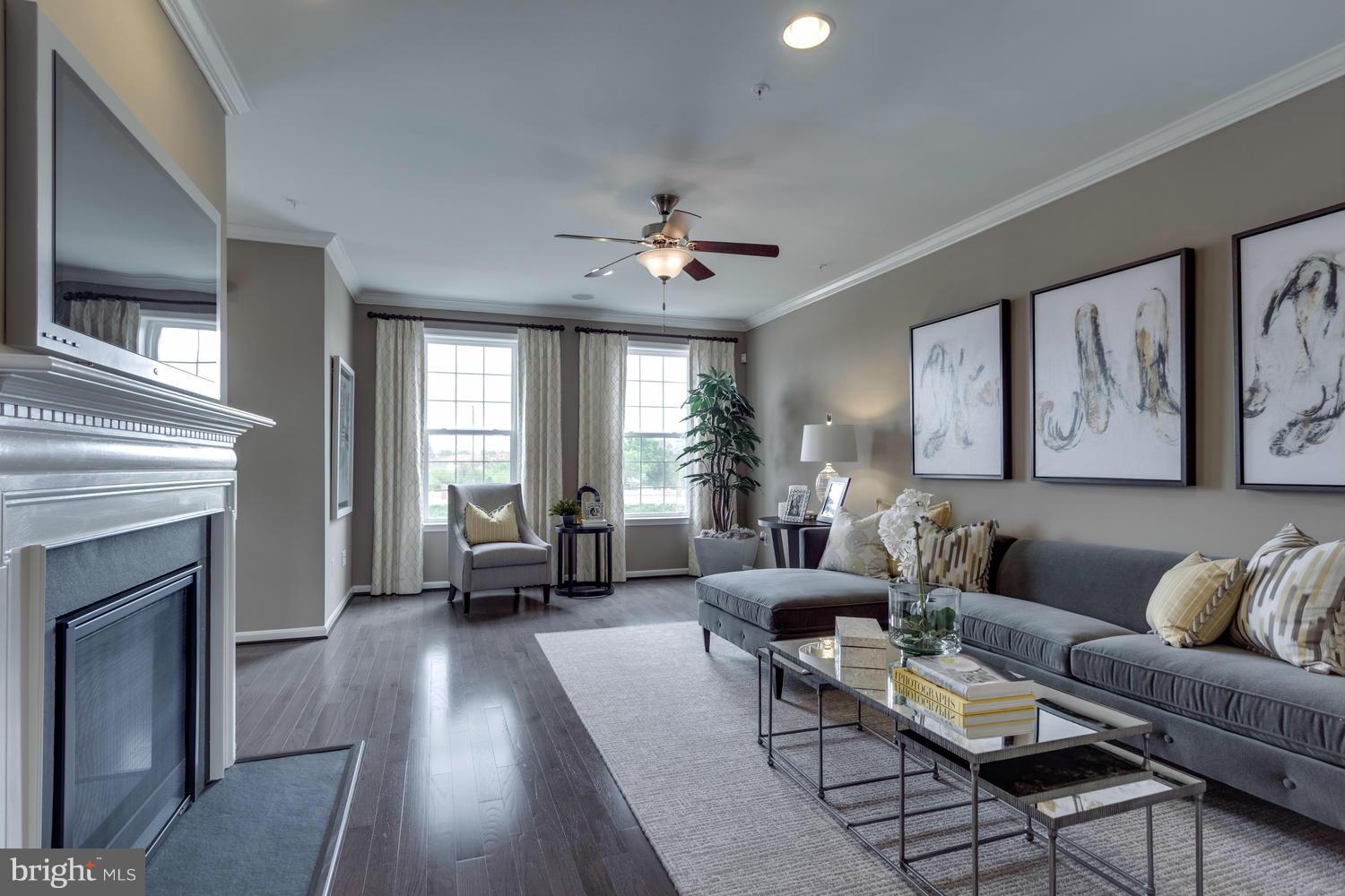 654 Blandwood Road Frederick, MD 21701 - Photo 5 of 26 Family Room