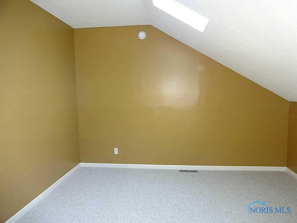 3827 River Road Toledo, OH 43614 - Photo 15 of 18 Gallery Image 15