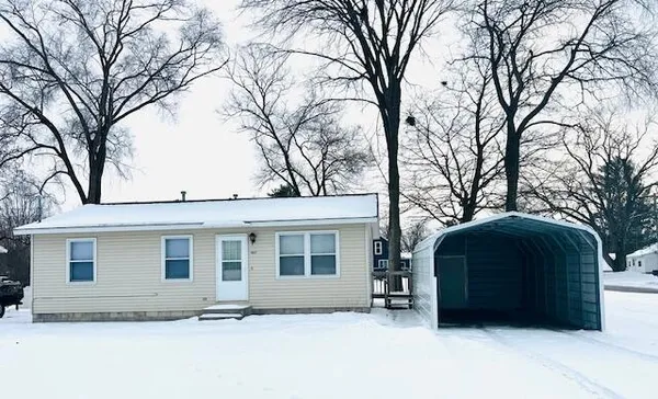 $179,900 | 407 East Lincoln Avenue, Reed City, MI 49677