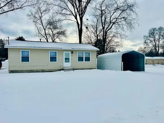 $179,900 | 407 East Lincoln Avenue, Reed City, MI 49677