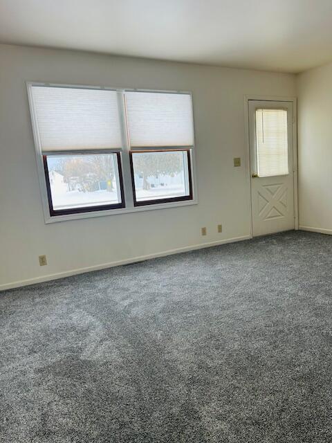 407 East Lincoln Avenue Reed City, MI 49677 - Photo 4 of 18 IMG_3360