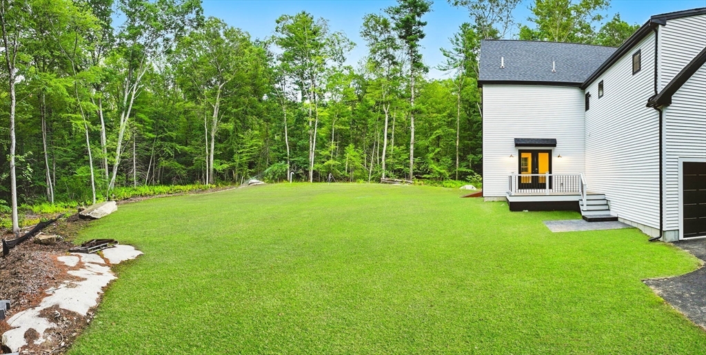 5 North Street Upton, MA 01568 - Photo 2 of 41