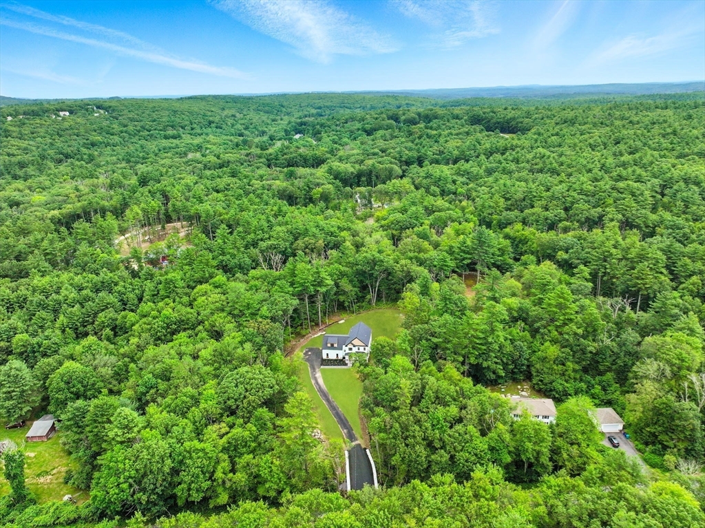 5 North Street Upton, MA 01568 - Photo 3 of 41