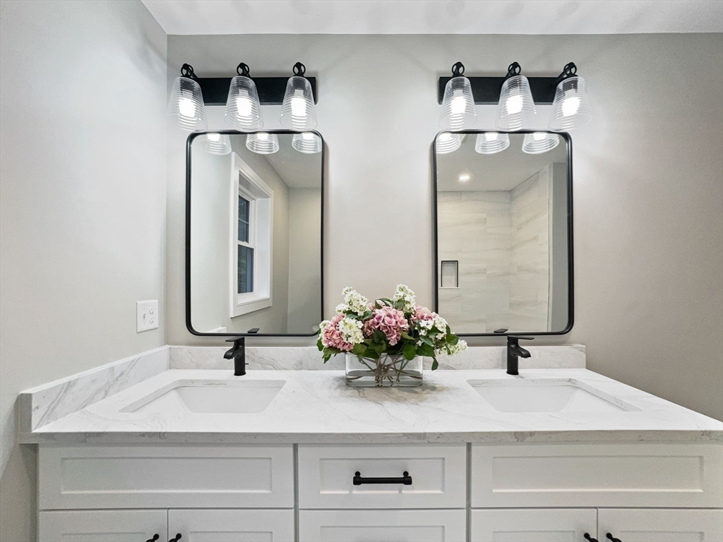 5 North Street Upton, MA 01568 - Photo 37 of 41