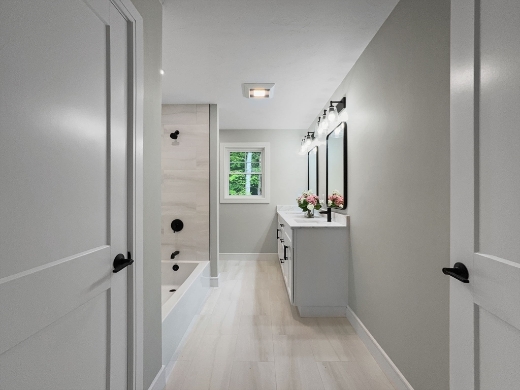 5 North Street Upton, MA 01568 - Photo 38 of 41