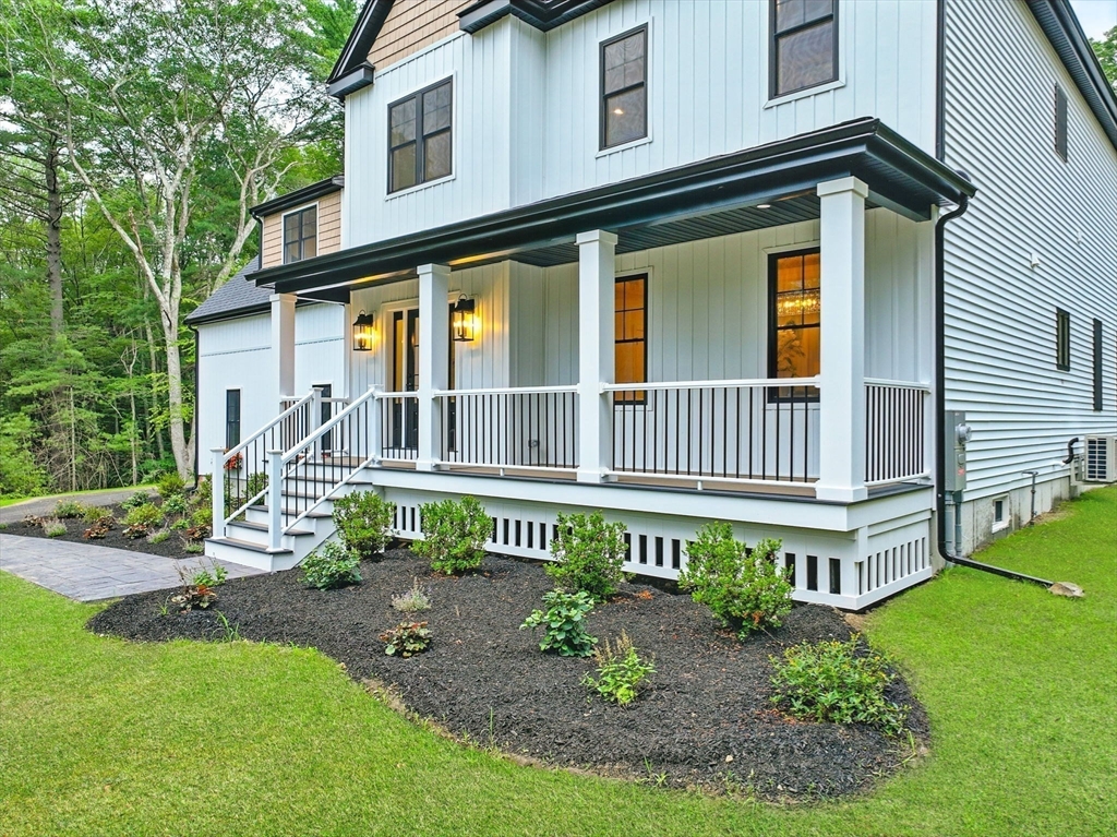 5 North Street Upton, MA 01568 - Photo 6 of 41