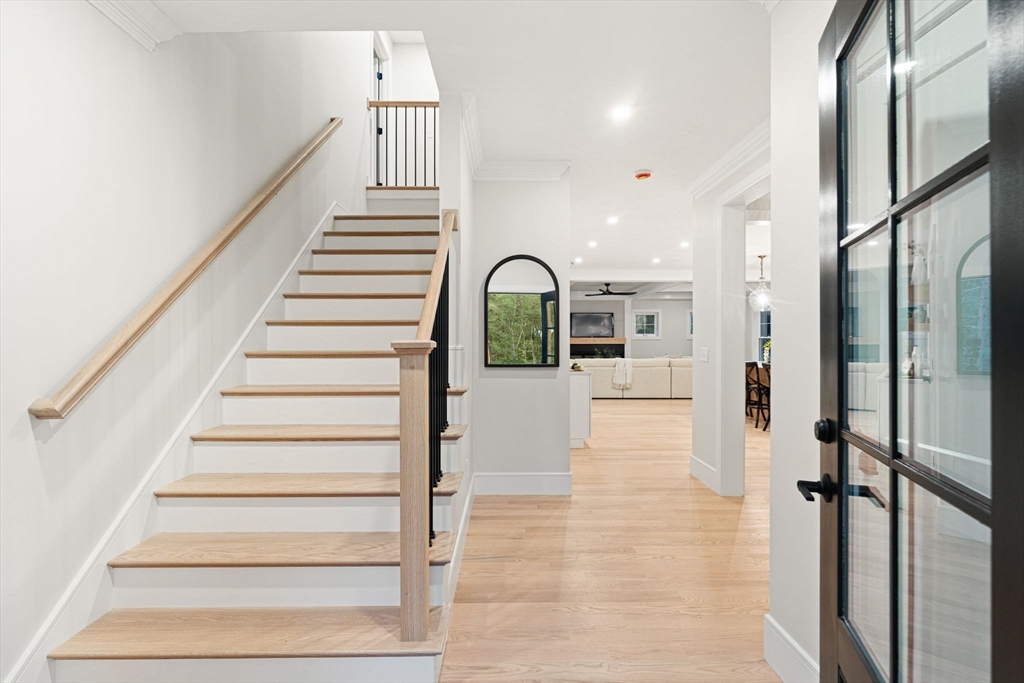 5 North Street Upton, MA 01568 - Photo 8 of 41