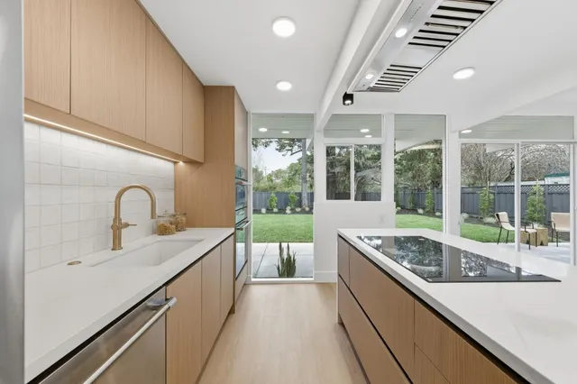 $2,798,000 | 1907 Ticonderoga Drive, San Mateo, CA 94402