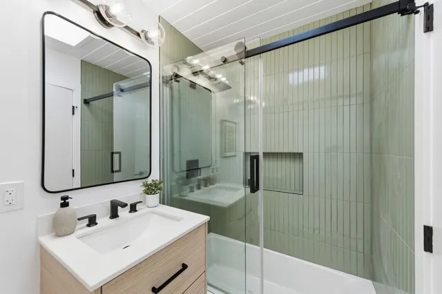 $2,798,000 | 1907 Ticonderoga Drive, San Mateo, CA 94402