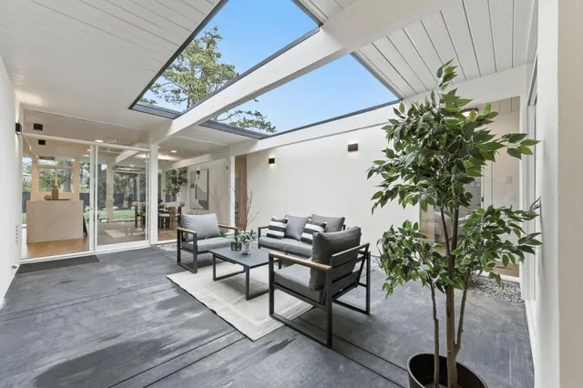 $2,798,000 | 1907 Ticonderoga Drive, San Mateo, CA 94402