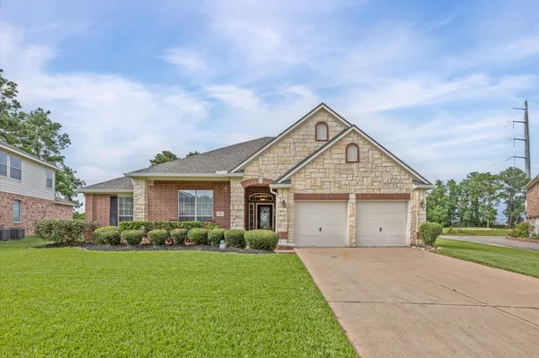$450,000 | 7502 Heron Lakes Drive, Houston, TX 77064