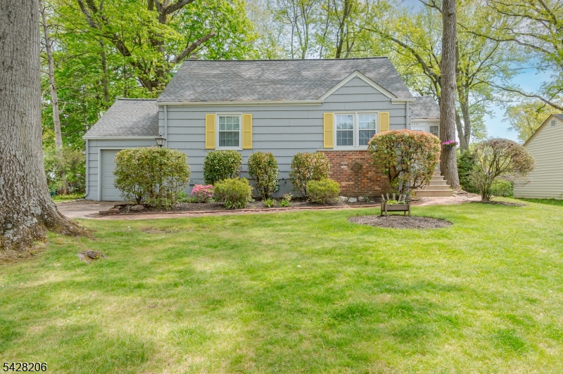 2446 Hill Road Scotch Plains, NJ 07076 - Photo 26 of 26