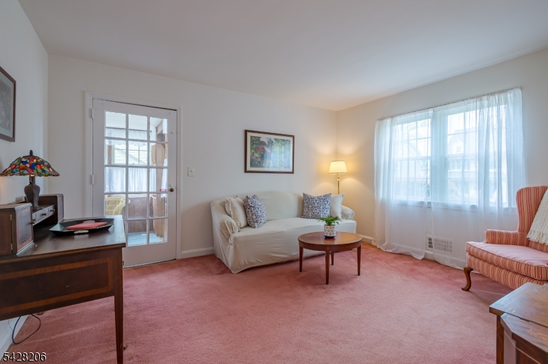2446 Hill Road Scotch Plains, NJ 07076 - Photo 7 of 26