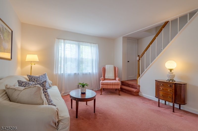 2446 Hill Road Scotch Plains, NJ 07076 - Photo 10 of 26