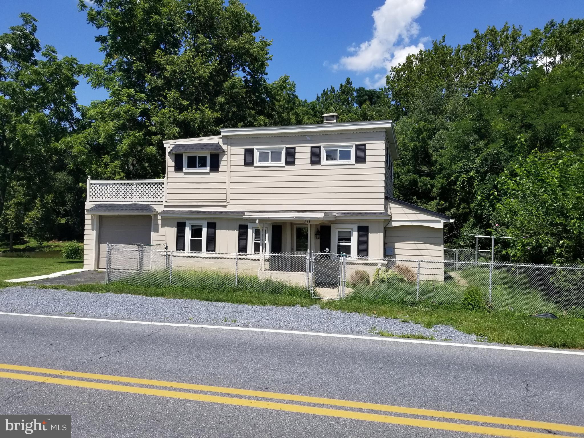 655 South Chiques Road Manheim, PA 17545 - Photo 2 of 24