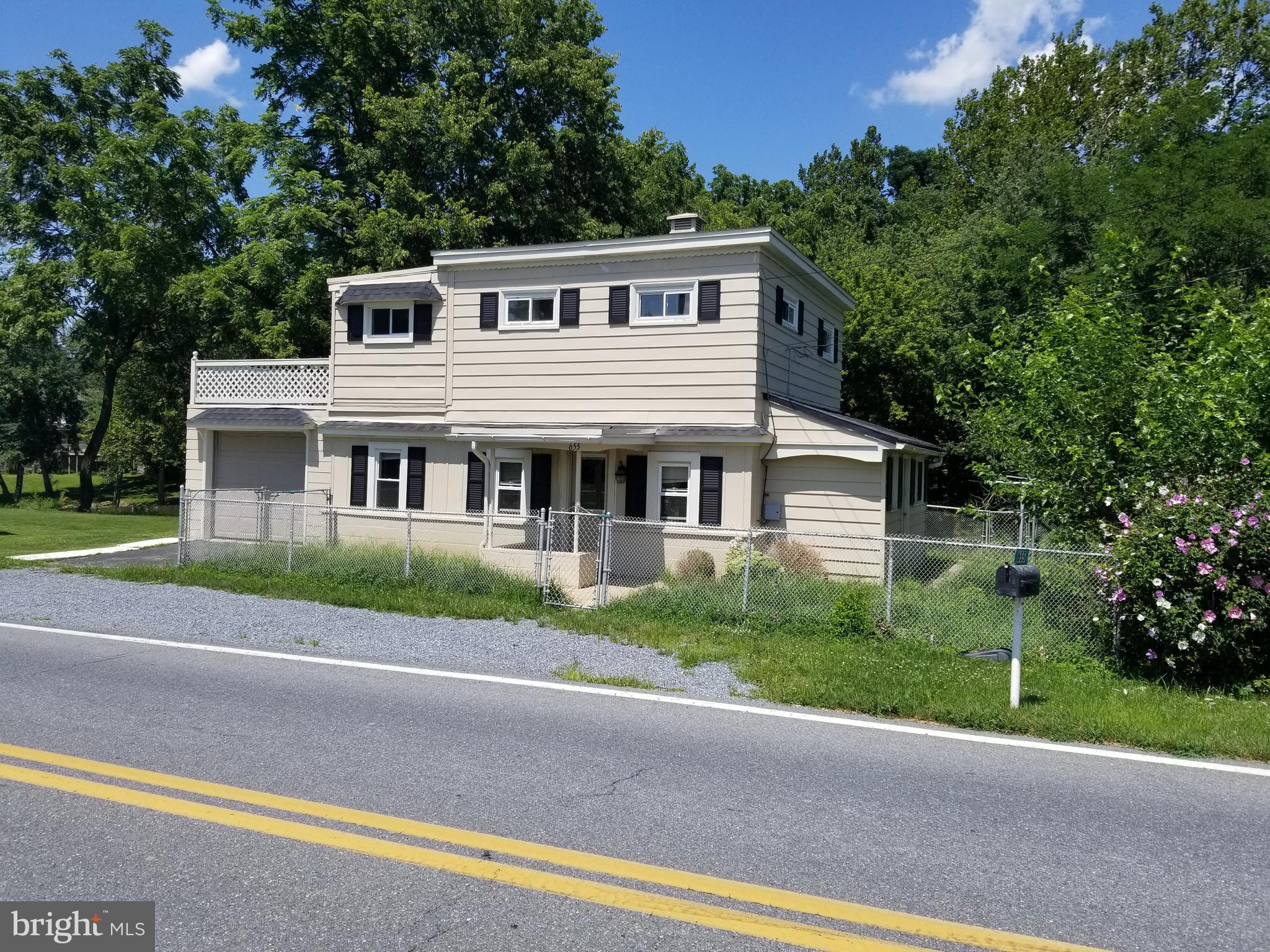 655 South Chiques Road Manheim, PA 17545 - Photo 3 of 24