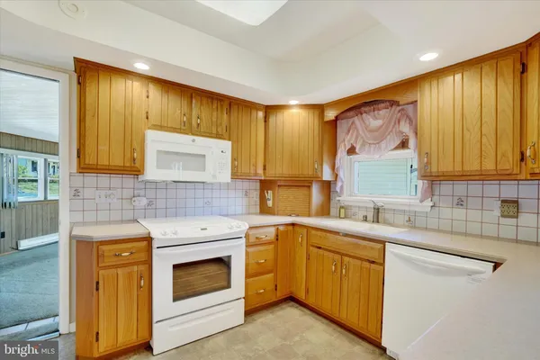 $409,900 | 3242 Elmae Drive, Lancaster, PA 17601