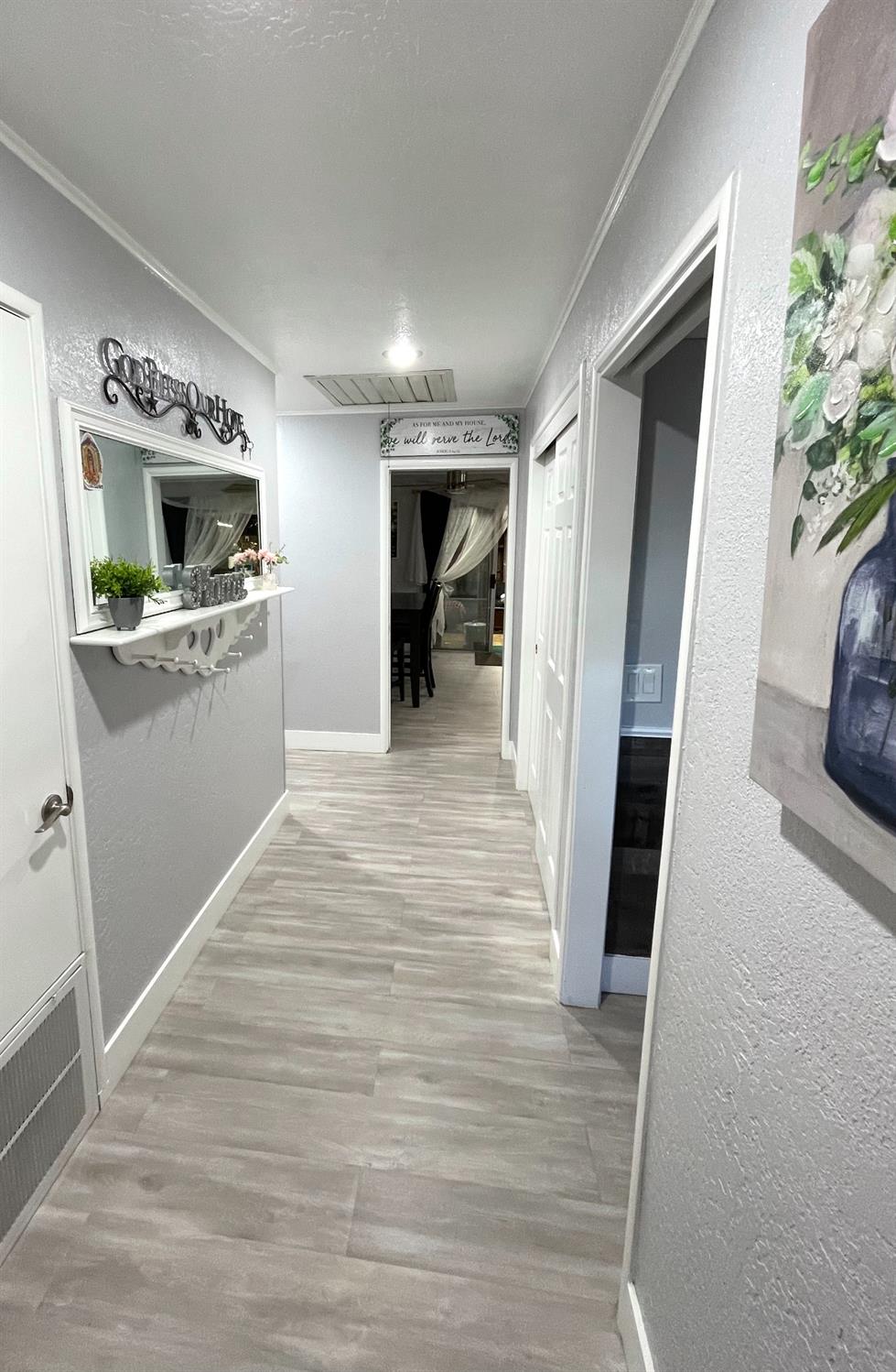 2313 Thomas Street Ceres, CA 95307 - Photo 2 of 35 a view of a kitchen from a hallway