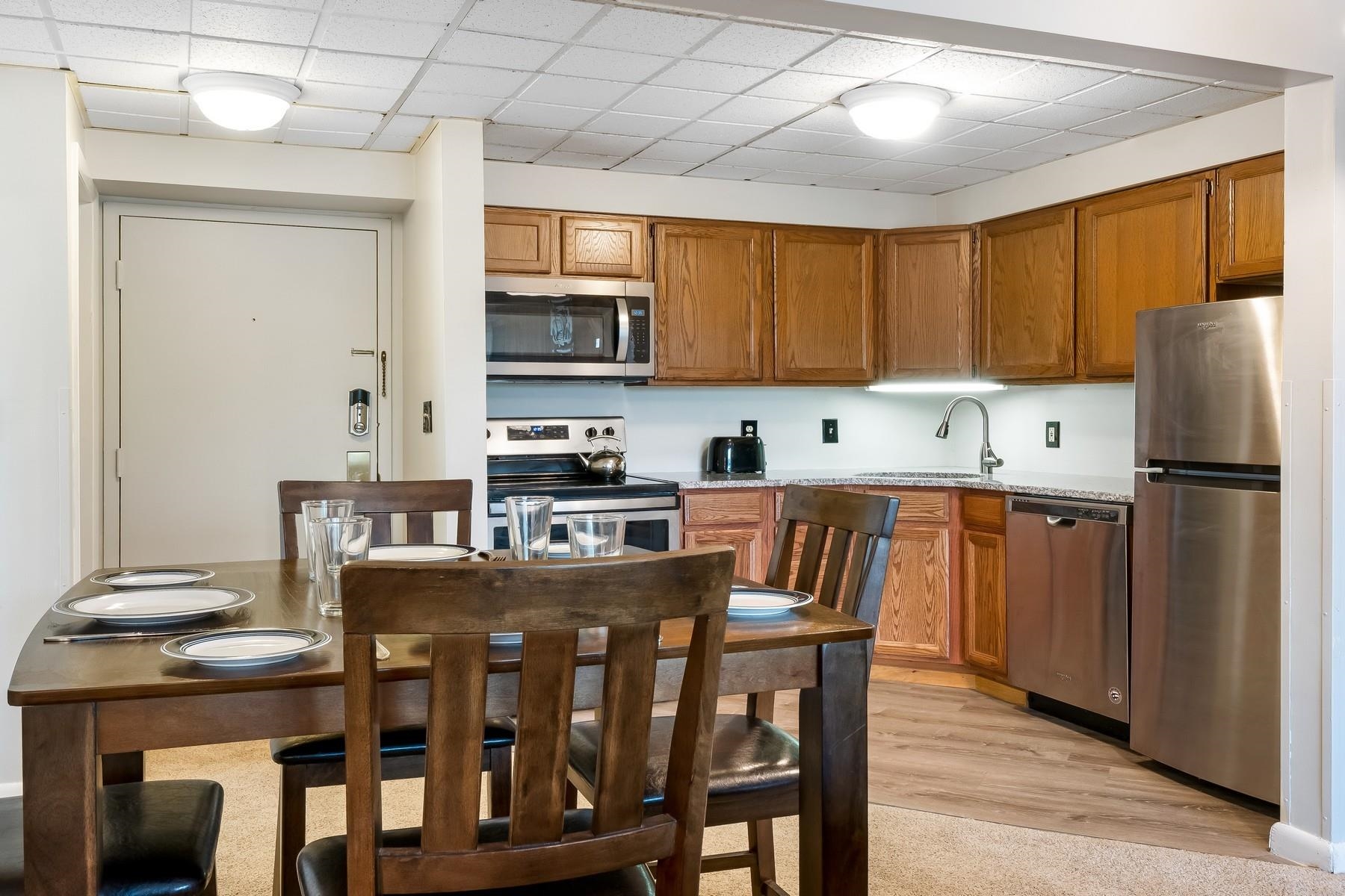 135 East Mountain Road, Unit 1D8 Killington, VT 05751 - Photo 4 of 10