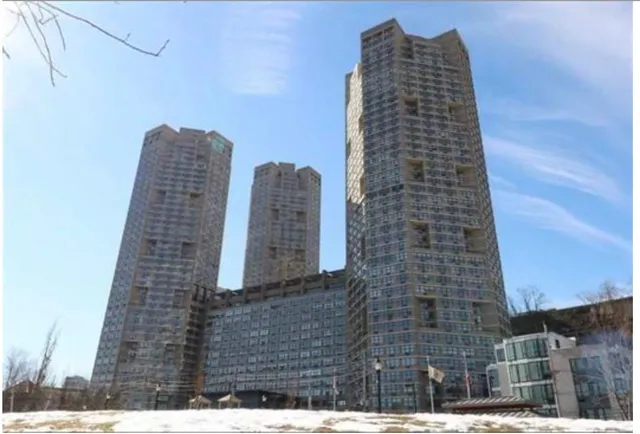 a view of a building