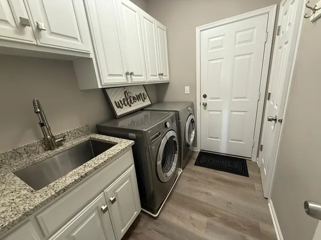 $559,000 | 731 Lake Ridge Drive, South Elgin, IL 60177