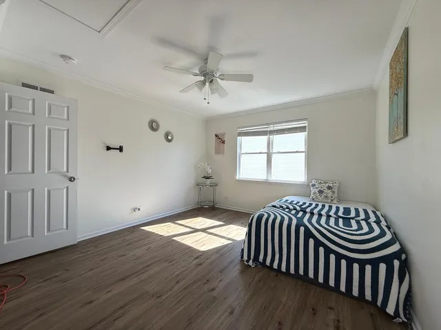 $559,000 | 731 Lake Ridge Drive, South Elgin, IL 60177