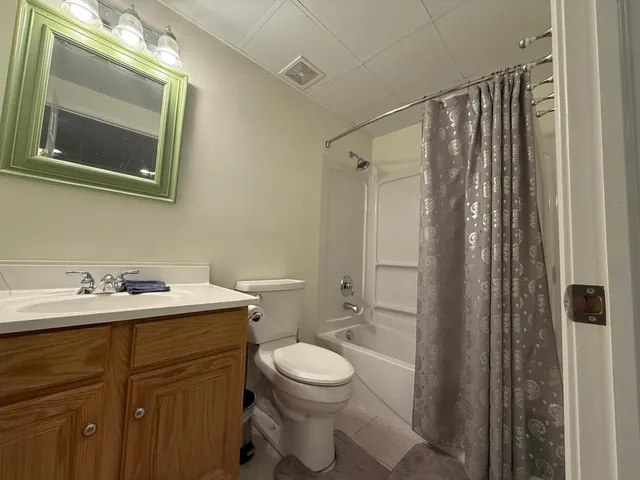 $559,000 | 731 Lake Ridge Drive, South Elgin, IL 60177