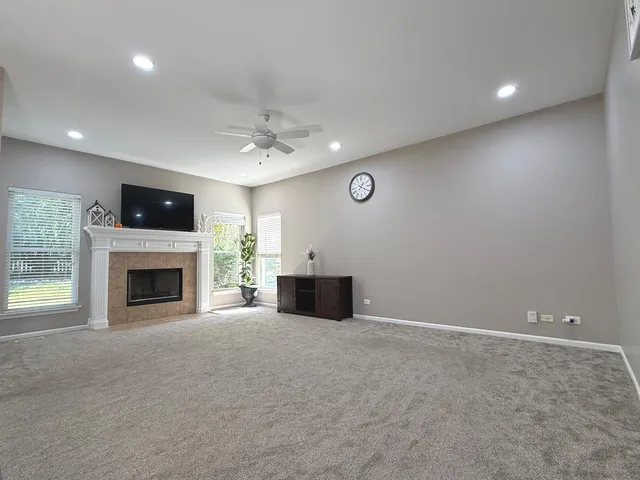 $559,000 | 731 Lake Ridge Drive, South Elgin, IL 60177