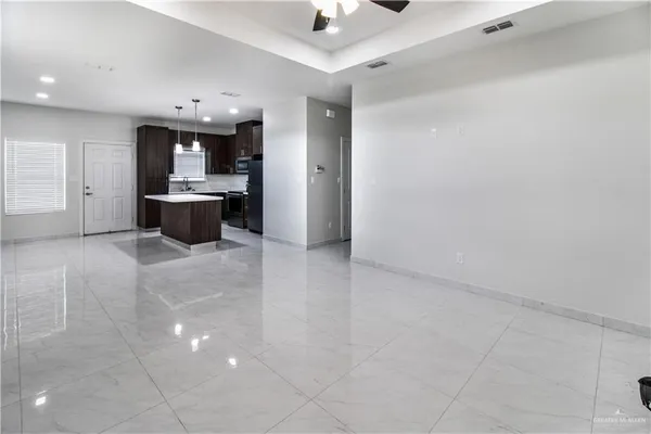 $950 | 1413 North Inspiration Boulevard, Unit 200, Alton, TX 78573