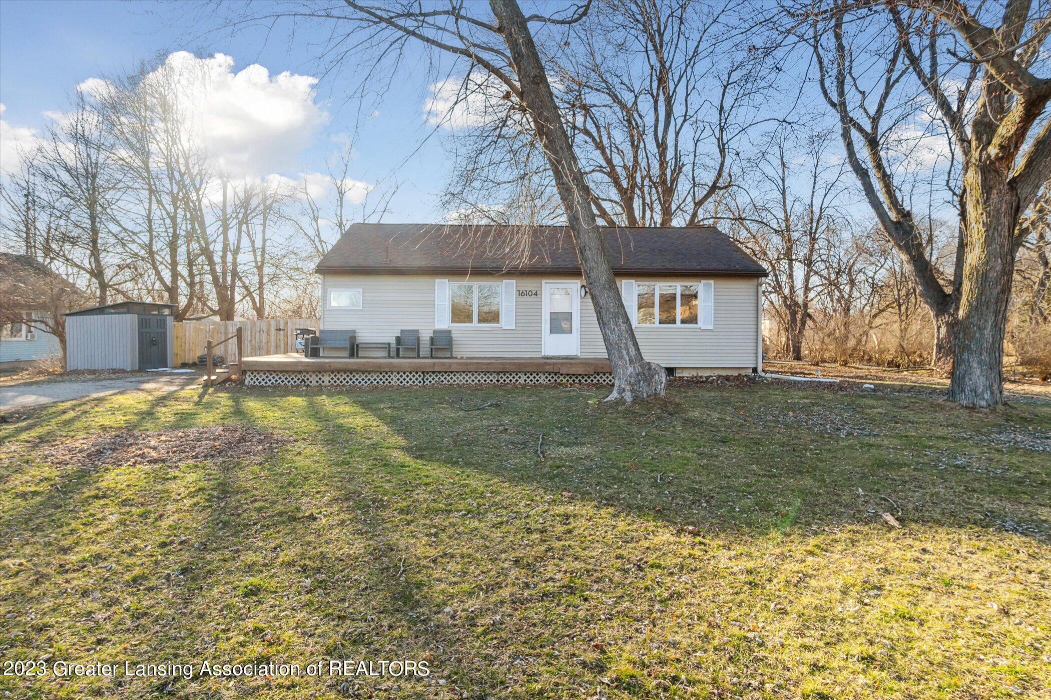 16104 Brook Road Lansing, MI 48906 - Photo 3 of 25 03-16104-Brook-Rd-Lansing-MI-48906-Windo
