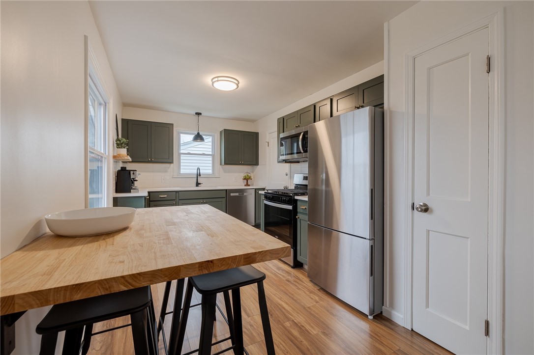 175 Spencer Road Irondequoit, NY 14609 - Photo 4 of 16