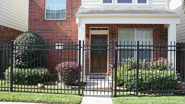 $1,980 | 1712 Aden Drive, Houston, TX 77003