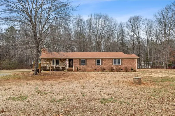 $304,900 | 5407 Smiley Wyrick Road, McLeansville, NC 27301