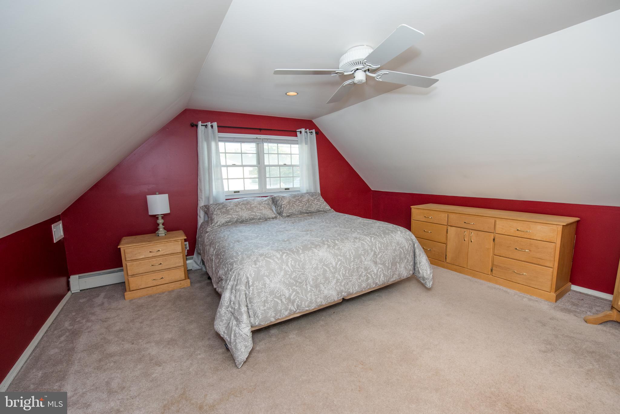 66 Towpath Road Levittown, PA 19056 - Photo 20 of 25