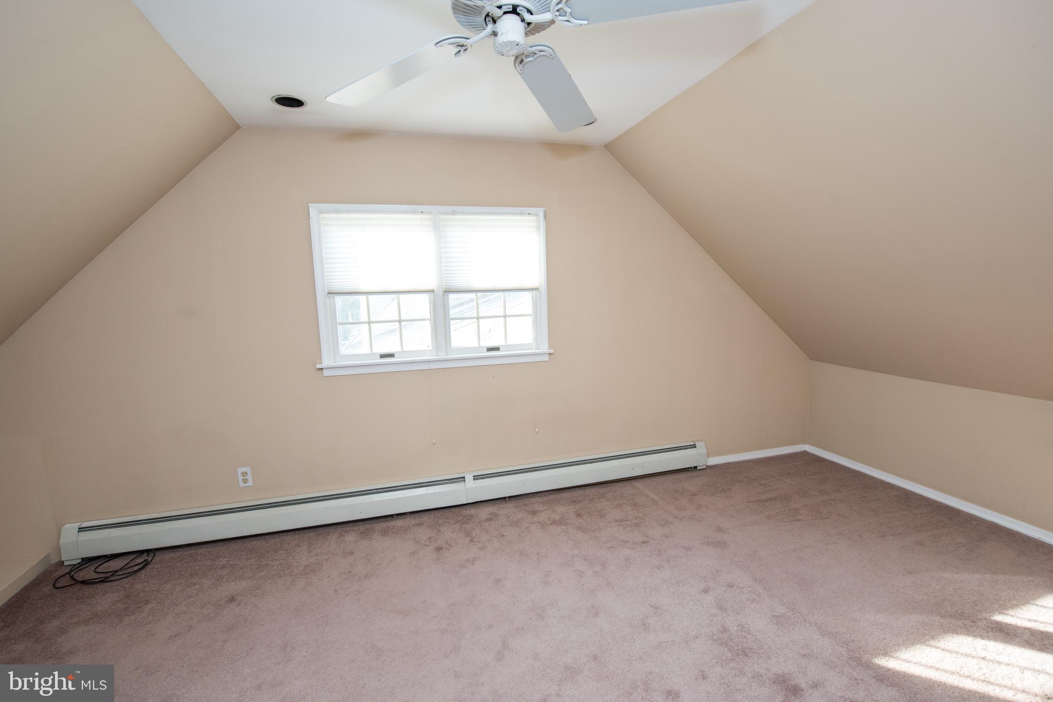 66 Towpath Road Levittown, PA 19056 - Photo 22 of 25