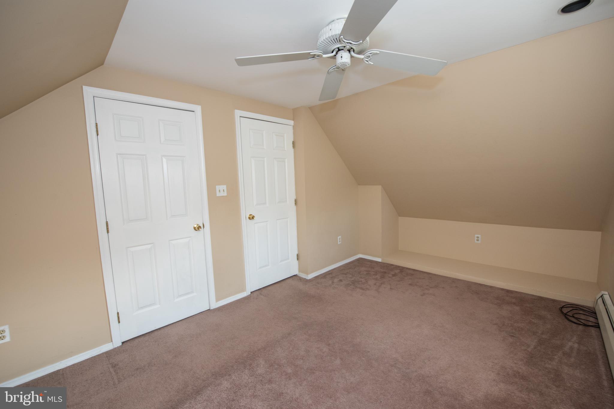 66 Towpath Road Levittown, PA 19056 - Photo 23 of 25