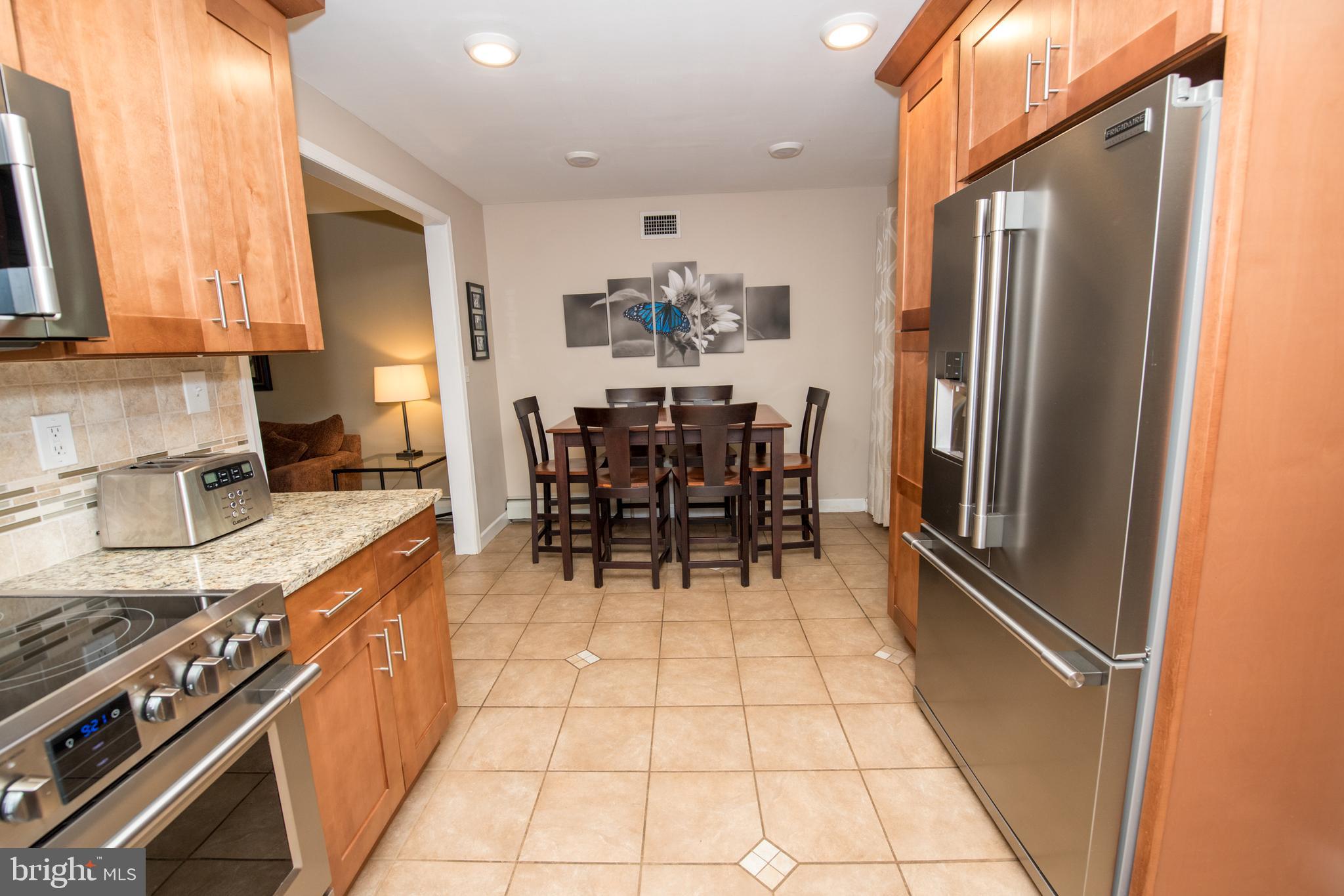 66 Towpath Road Levittown, PA 19056 - Photo 6 of 25